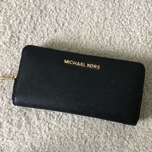 Michael Kors continental wallet